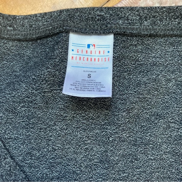 Chicago Cubs sleep shirt - Picture 3 of 5